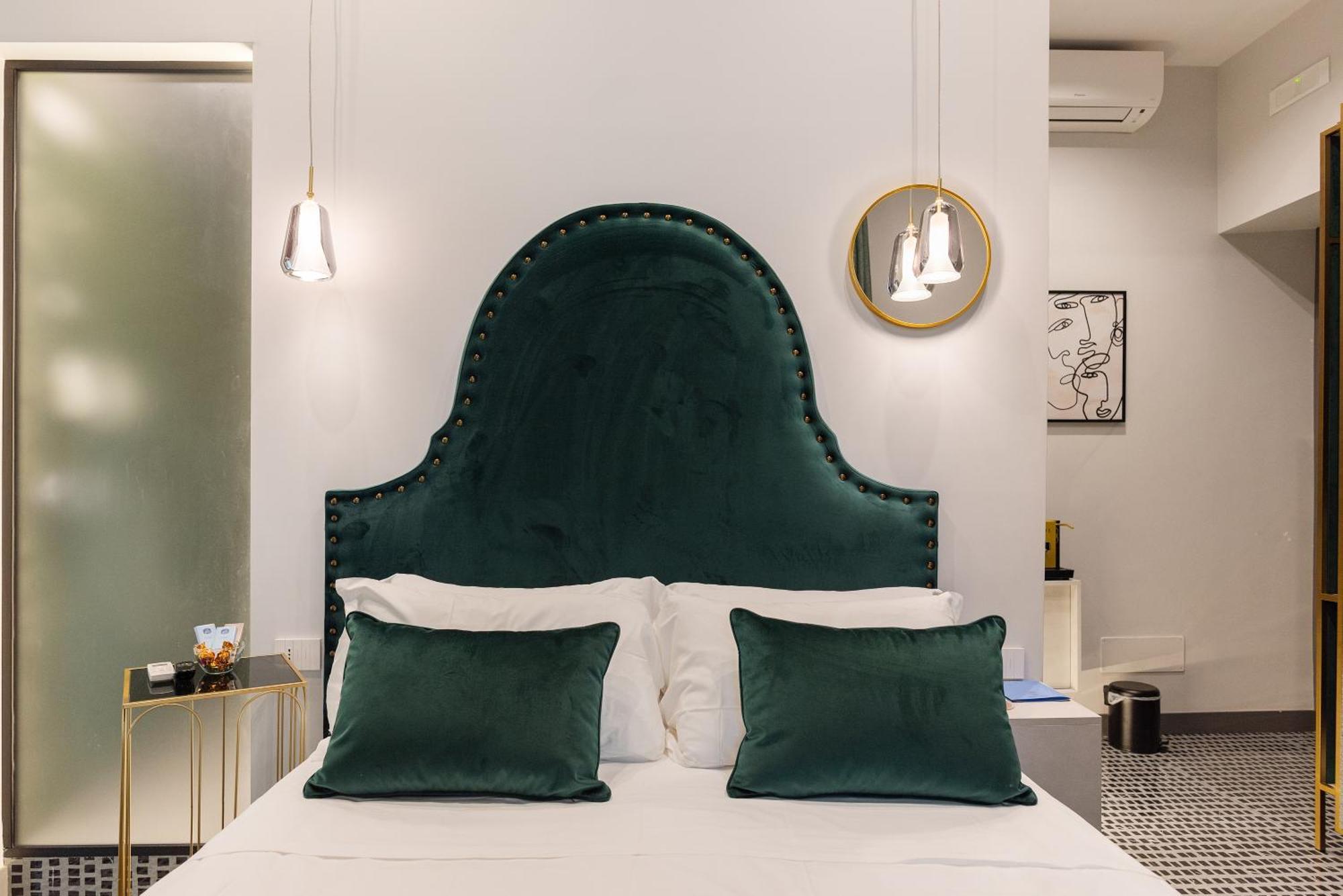 Three Rooms Toledo Napoli Bagian luar foto