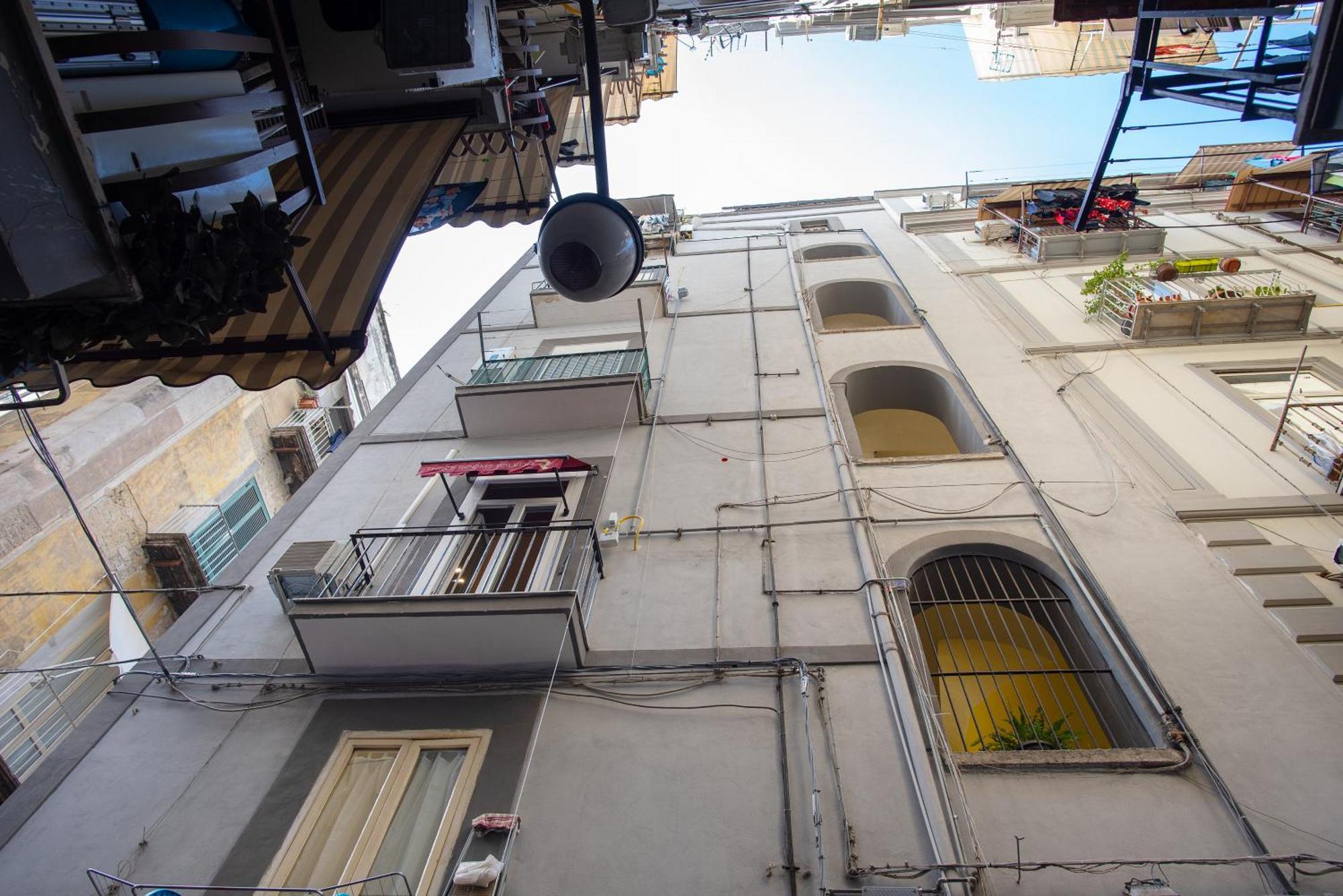 Three Rooms Toledo Napoli Bagian luar foto