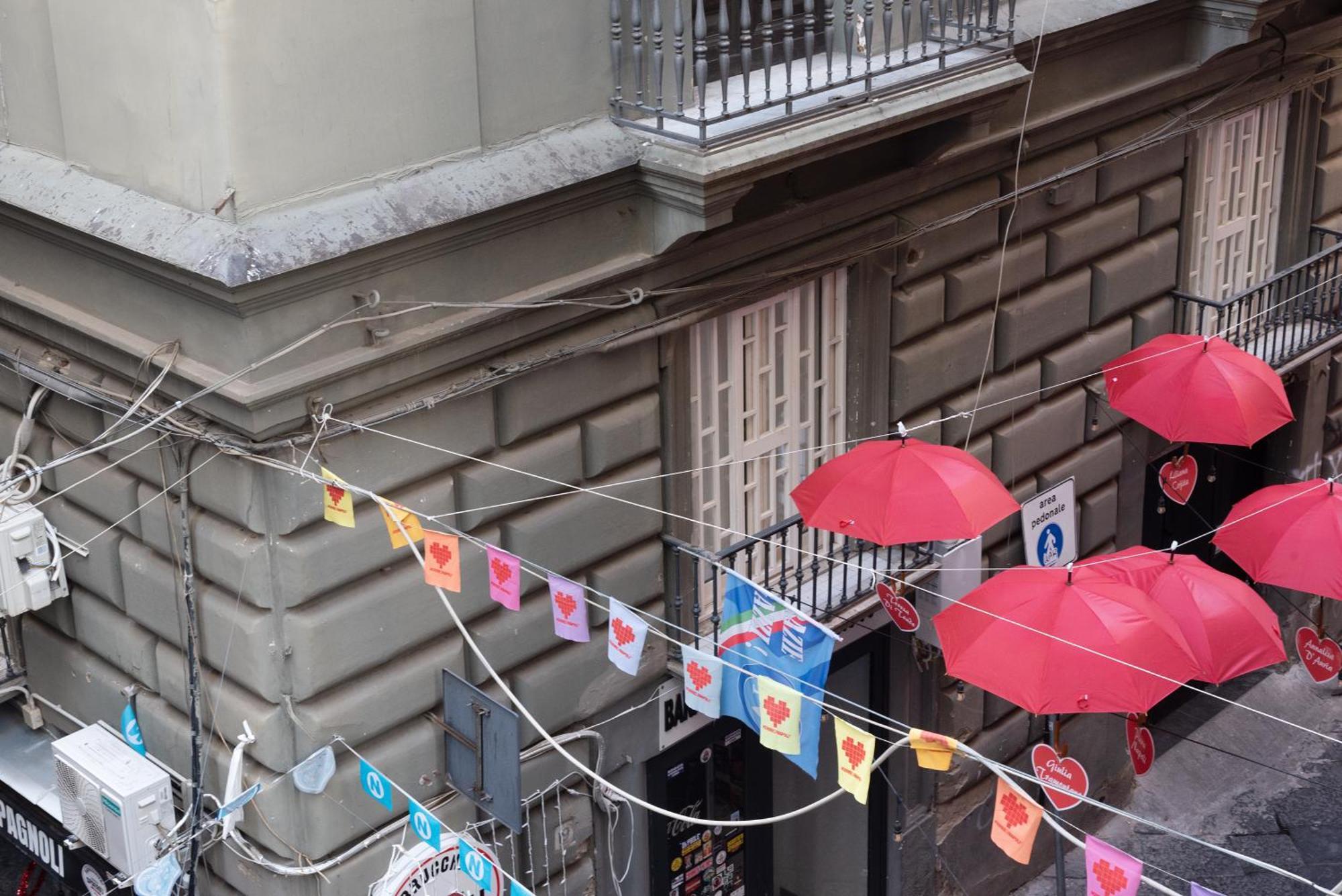 Three Rooms Toledo Napoli Bagian luar foto